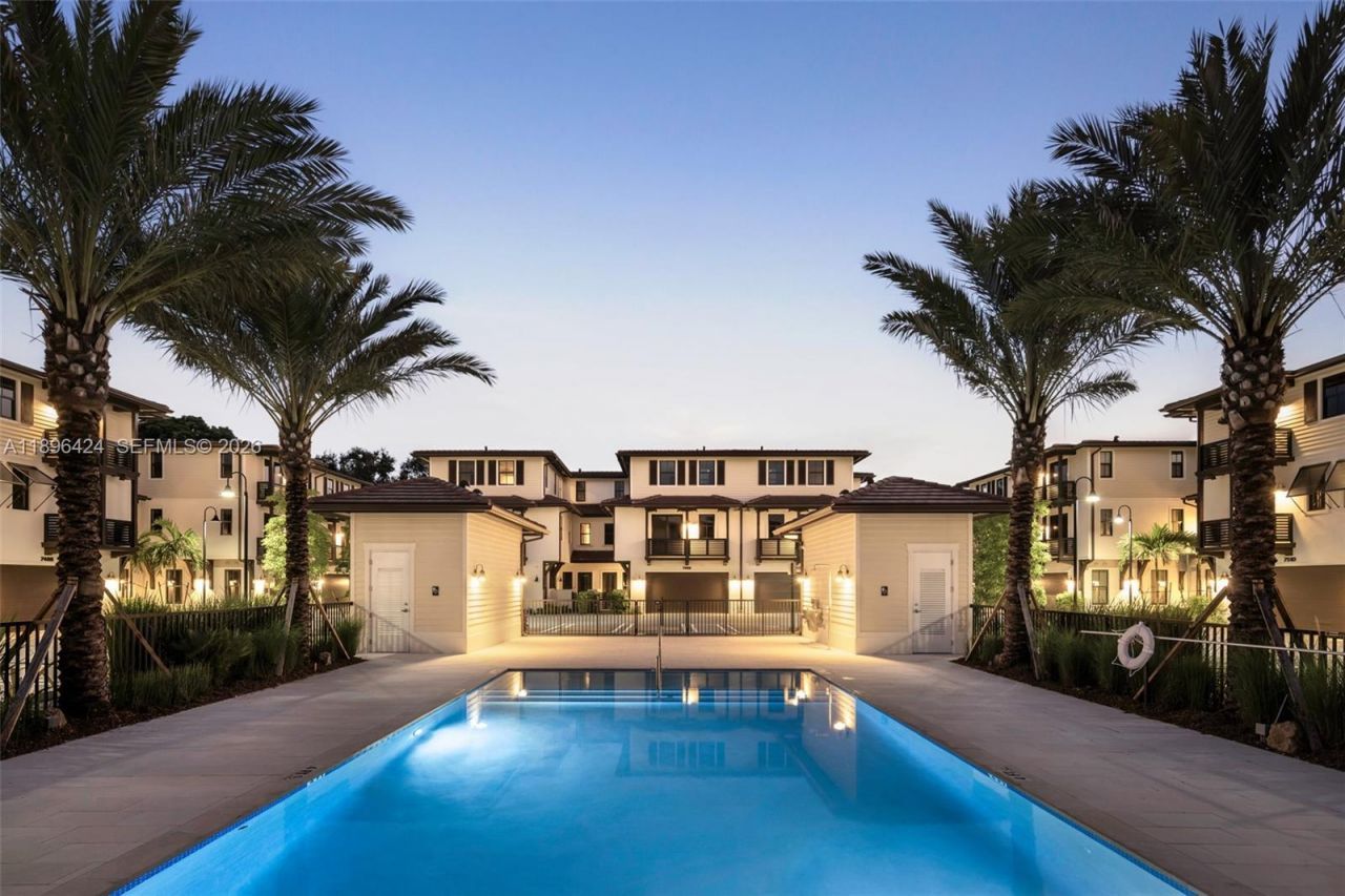 7498 SW 100th Street, Unit 8, Pinecrest, FL 33156 Photo