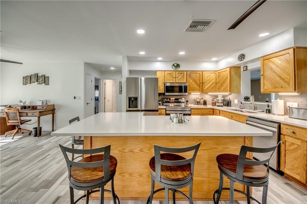 445 Donora Blvd, Fort Myers Beach, FL 33931 Photo