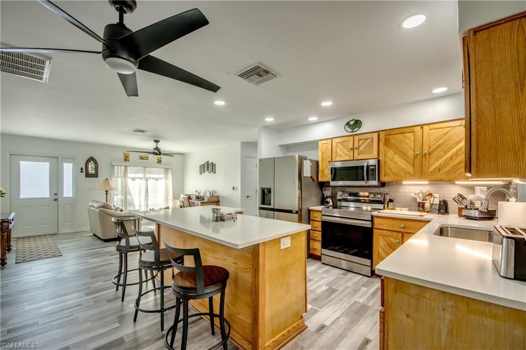 445 Donora Blvd, Fort Myers Beach, FL 33931 Photo
