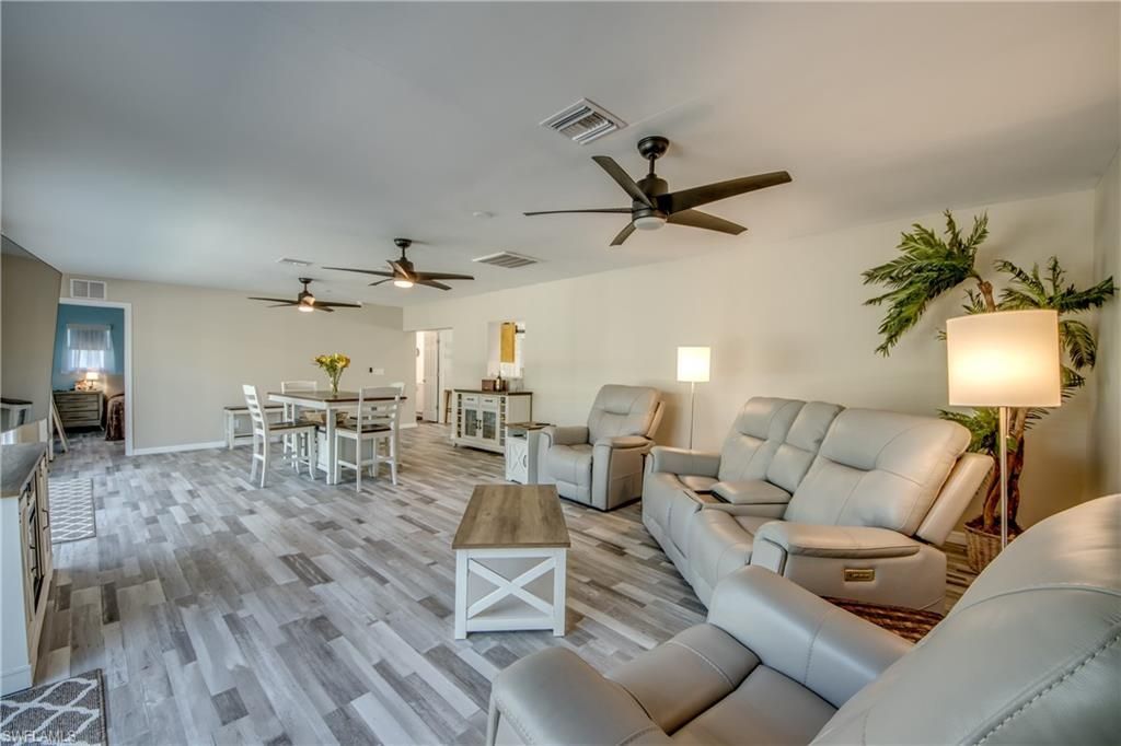 445 Donora Blvd, Fort Myers Beach, FL 33931 Photo