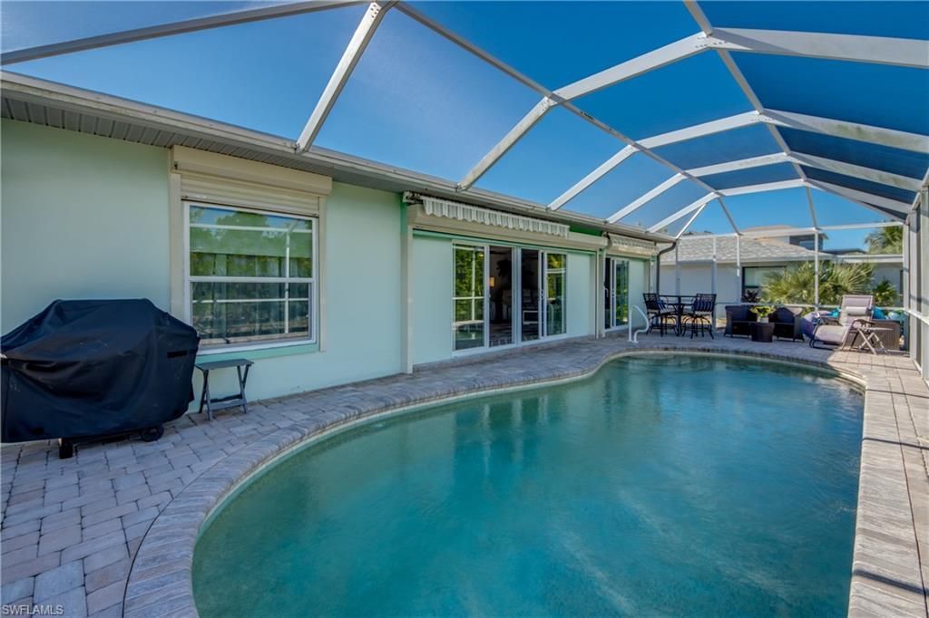 445 Donora Blvd, Fort Myers Beach, FL 33931 Photo