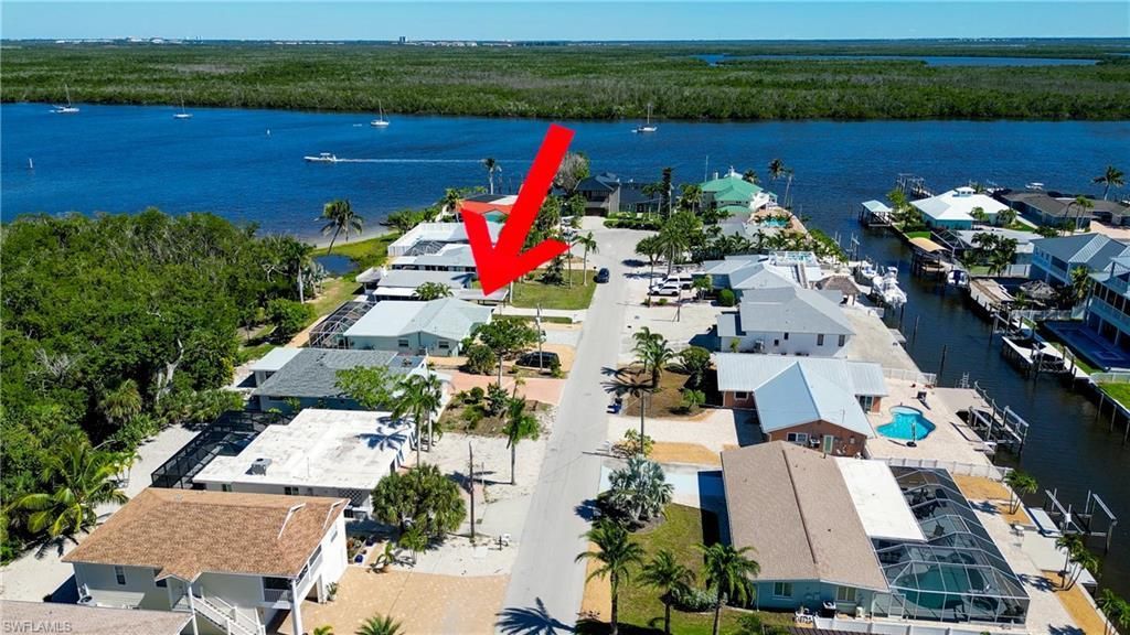 445 Donora Blvd, Fort Myers Beach, FL 33931 Photo