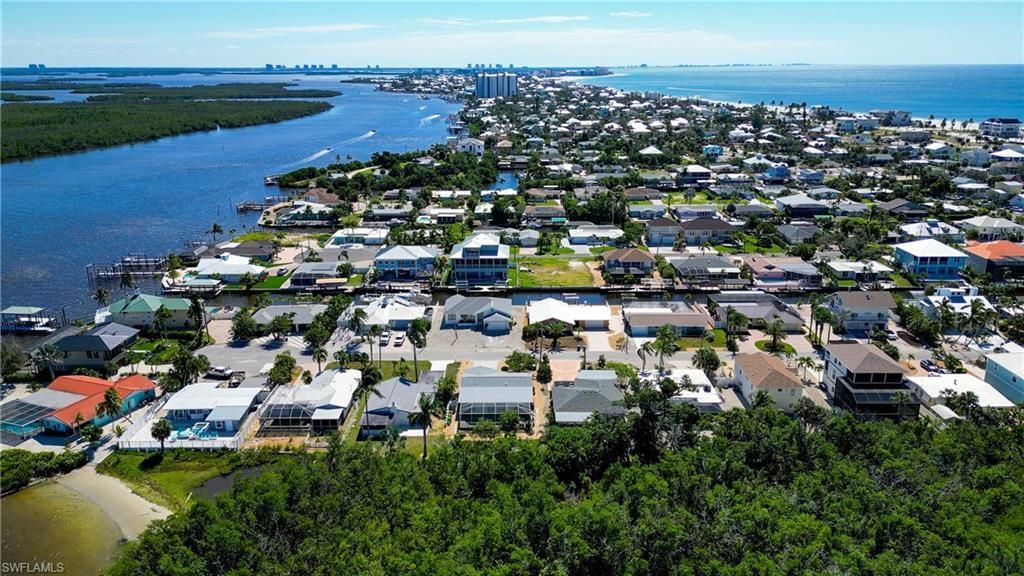 445 Donora Blvd, Fort Myers Beach, FL 33931 Photo
