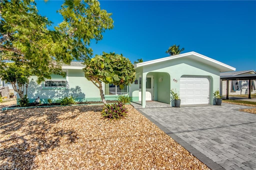 445 Donora Blvd, Fort Myers Beach, FL 33931 Photo