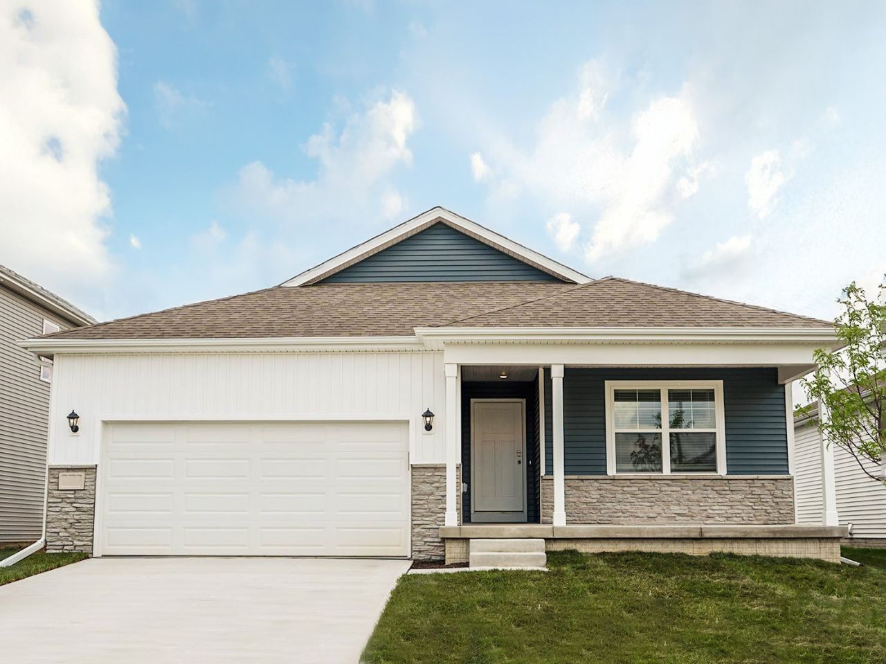 724 Maddie Lane, Tiffin, IA 52340 Main Photo