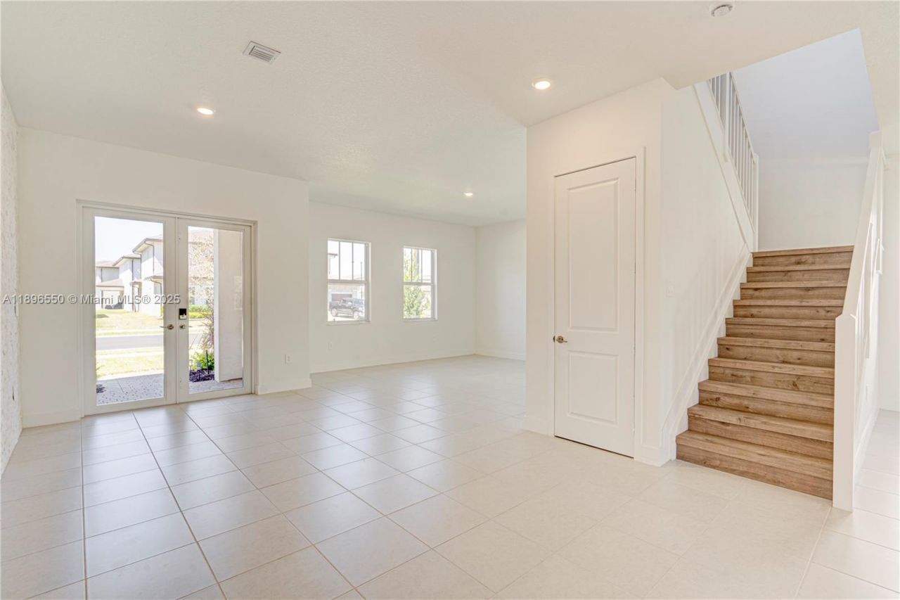 4390 SW 122nd Ter, Davie, FL 33330 Photo