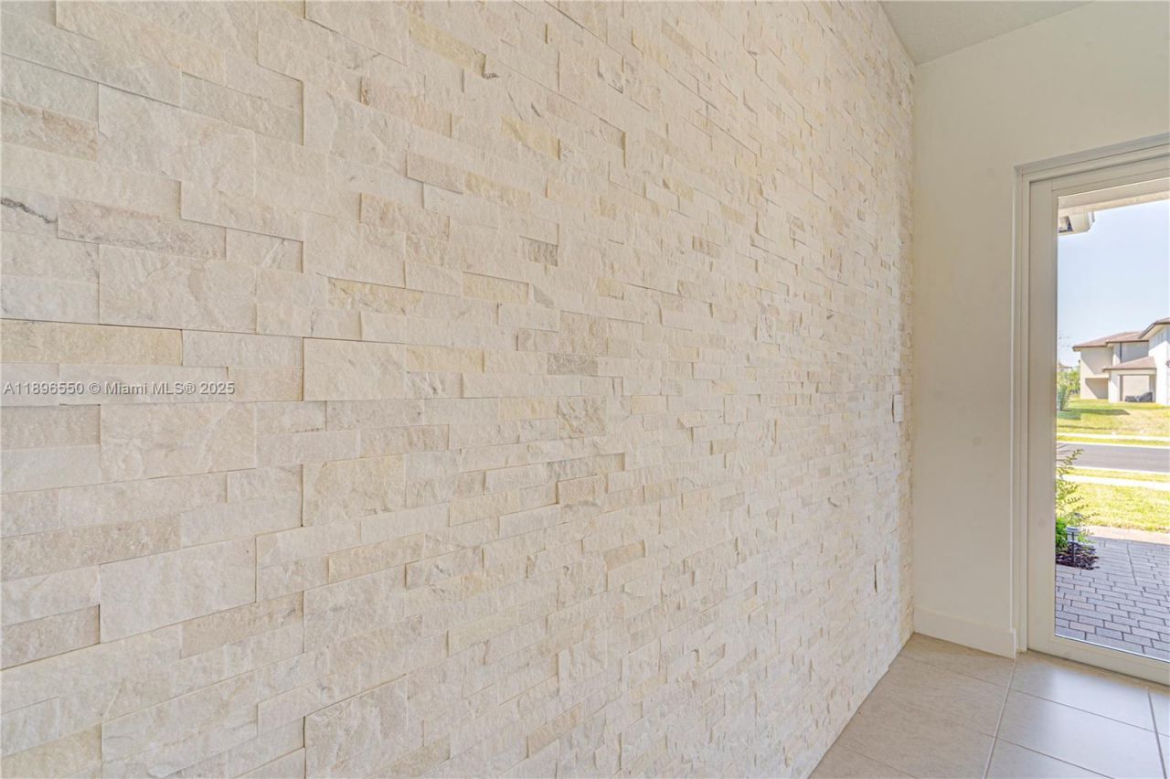 4390 SW 122nd Ter, Davie, FL 33330 Photo