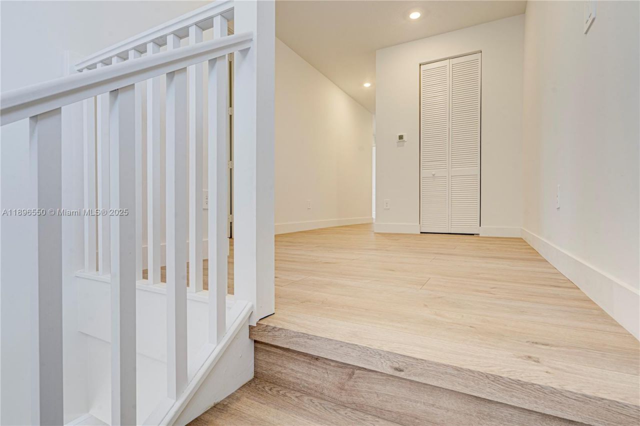 4390 SW 122nd Ter, Davie, FL 33330 Photo