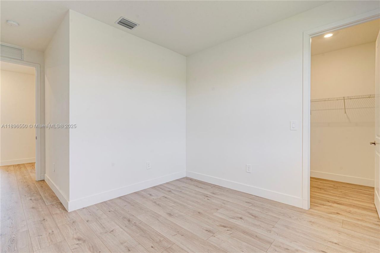 4390 SW 122nd Ter, Davie, FL 33330 Photo