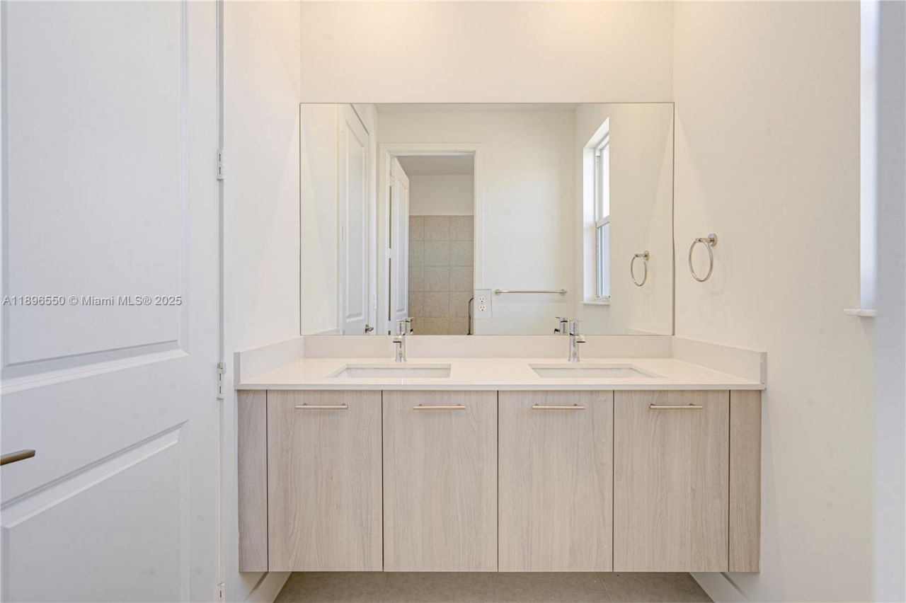 4390 SW 122nd Ter, Davie, FL 33330 Photo