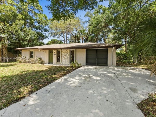 7502 Bayard Rd, Fort Pierce, FL 34951