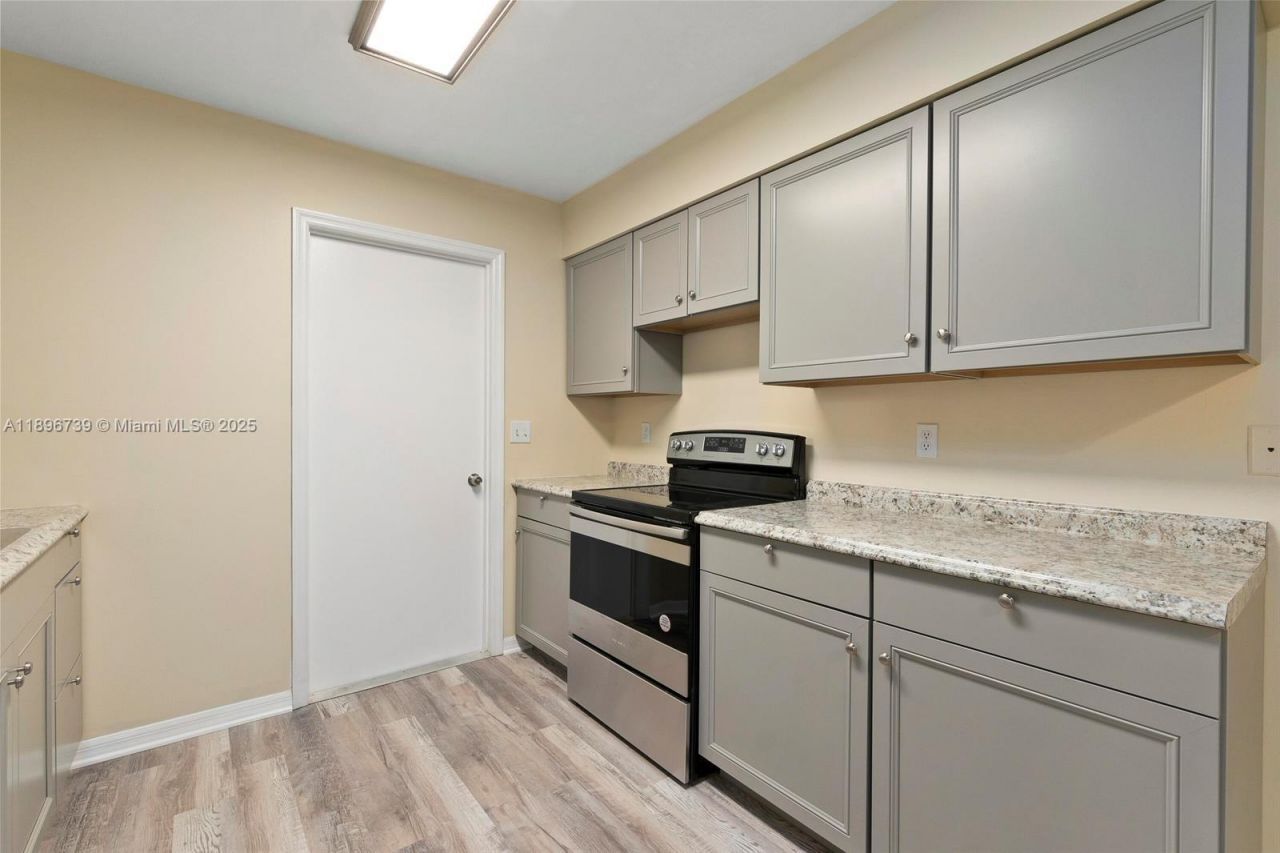 7502 Bayard Rd, Fort Pierce, FL 34951 Photo
