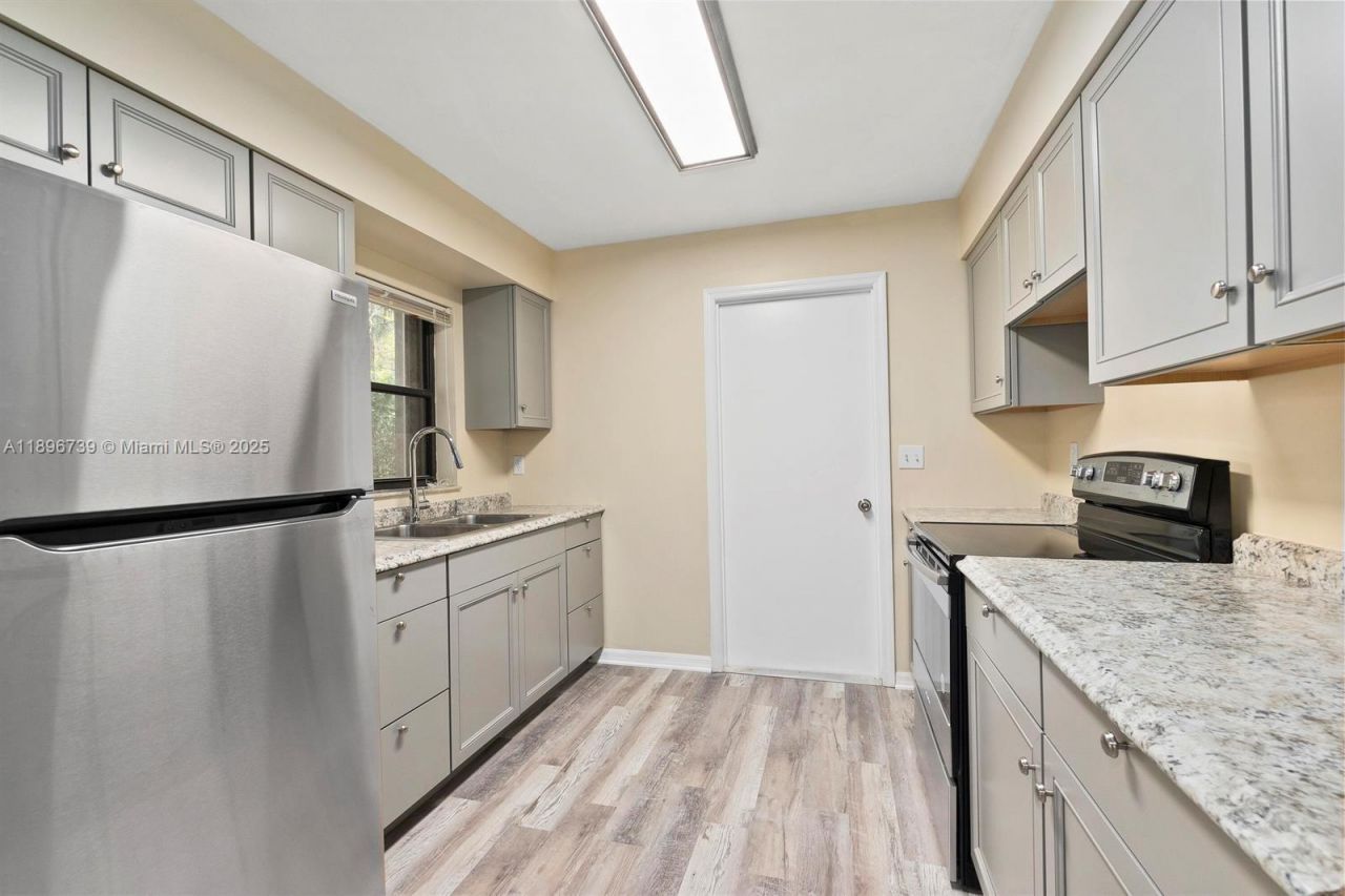 7502 Bayard Rd, Fort Pierce, FL 34951 Photo