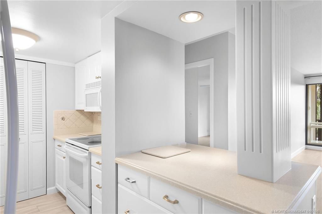 3792 NE Ocean Boulevard, Unit 302, Jensen Beach, FL 34957 Photo