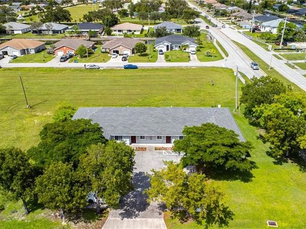 717 SE 8th ST, CAPE CORAL, FL 33990