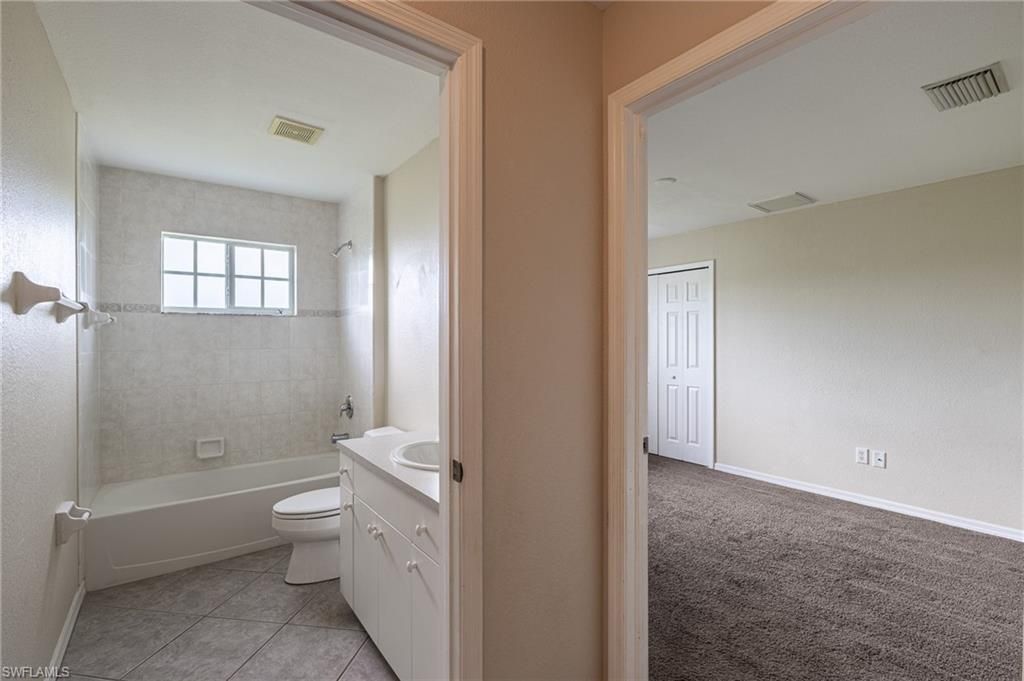 717 SE 8th St, Cape Coral, FL 33990 Photo