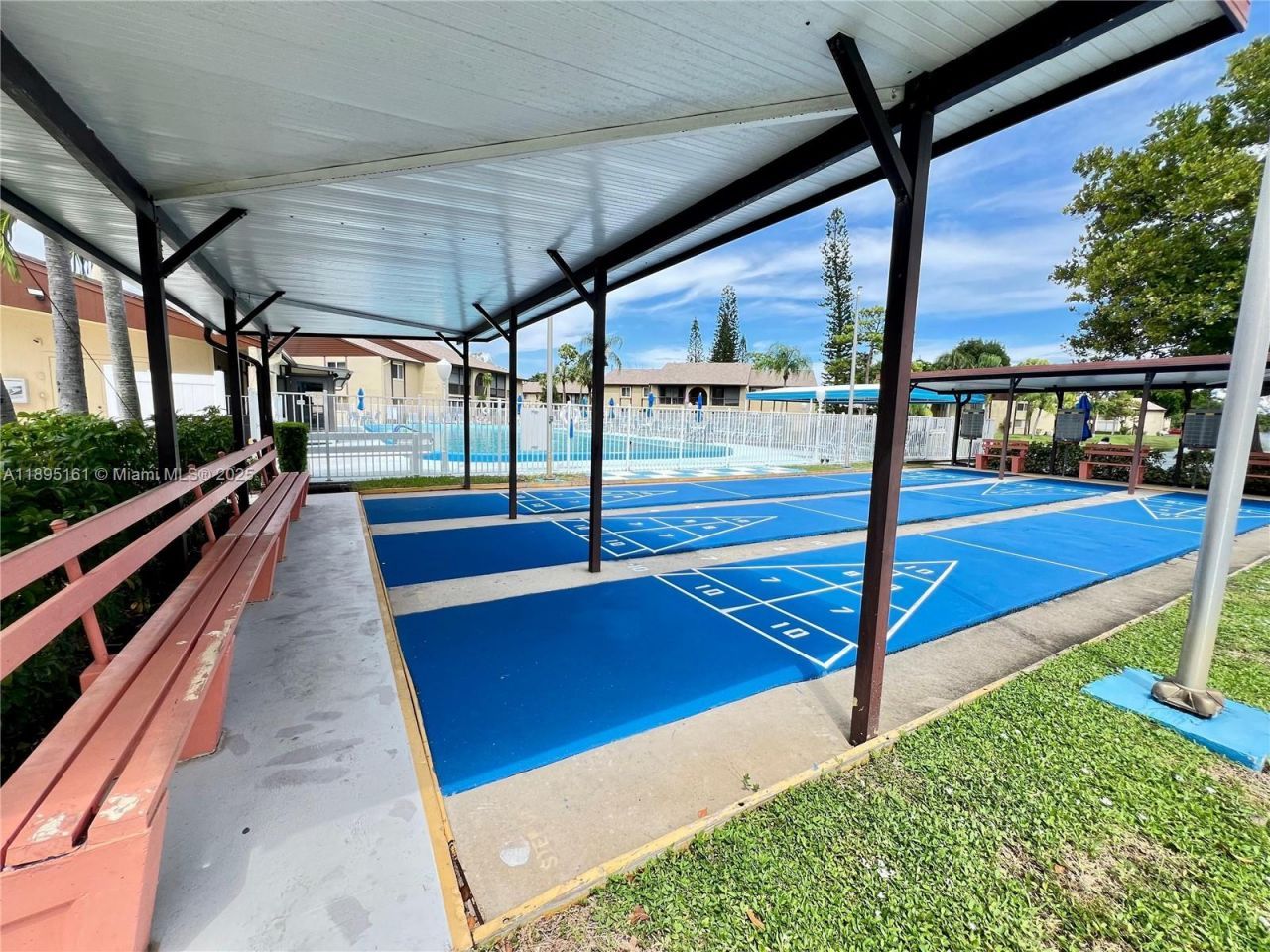 340 Pine Ridge Cir, Unit D-1, Greenacres, FL 33463 Photo