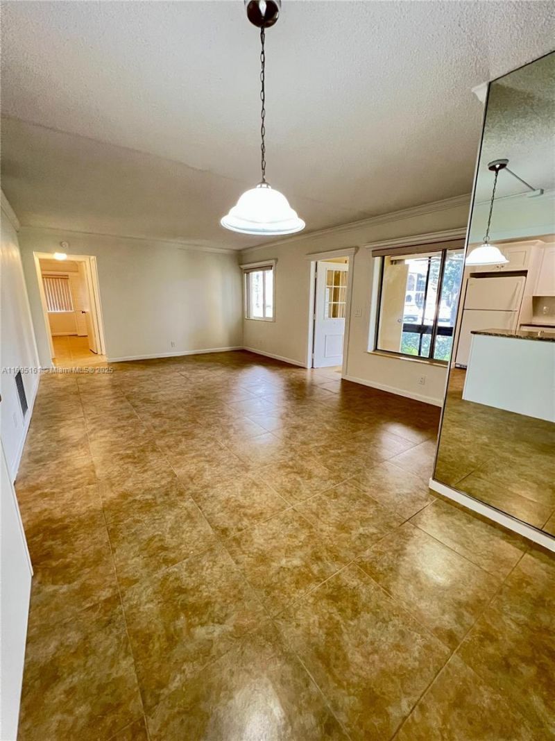340 Pine Ridge Cir, Unit D-1, Greenacres, FL 33463 Photo