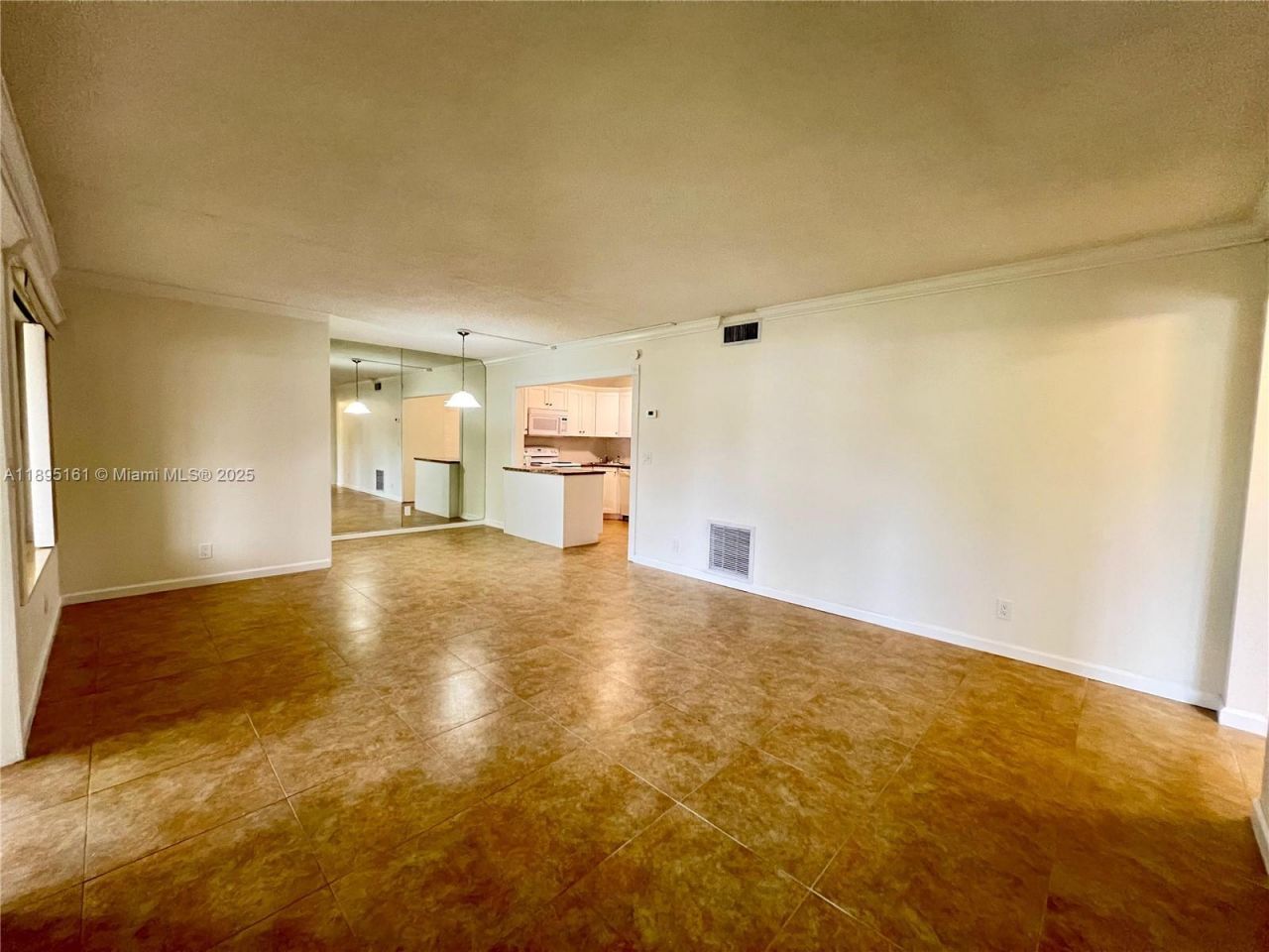 340 Pine Ridge Cir, Unit D-1, Greenacres, FL 33463 Photo