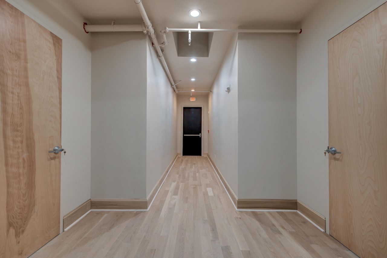 212 W 4th North Street N Photo 13