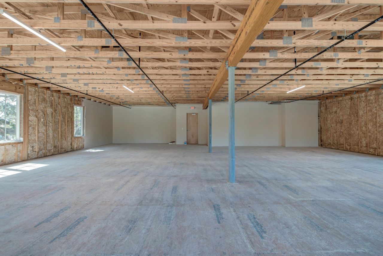 212 W 4th North Street N Photo 21