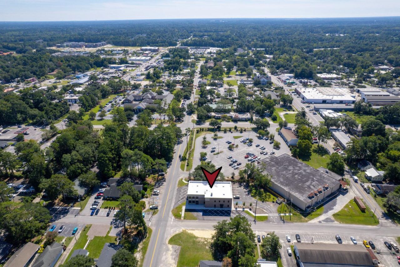 212 W 4th North Street N Photo 4