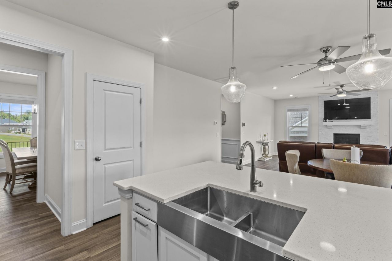 274 Red Ash Way Photo 12