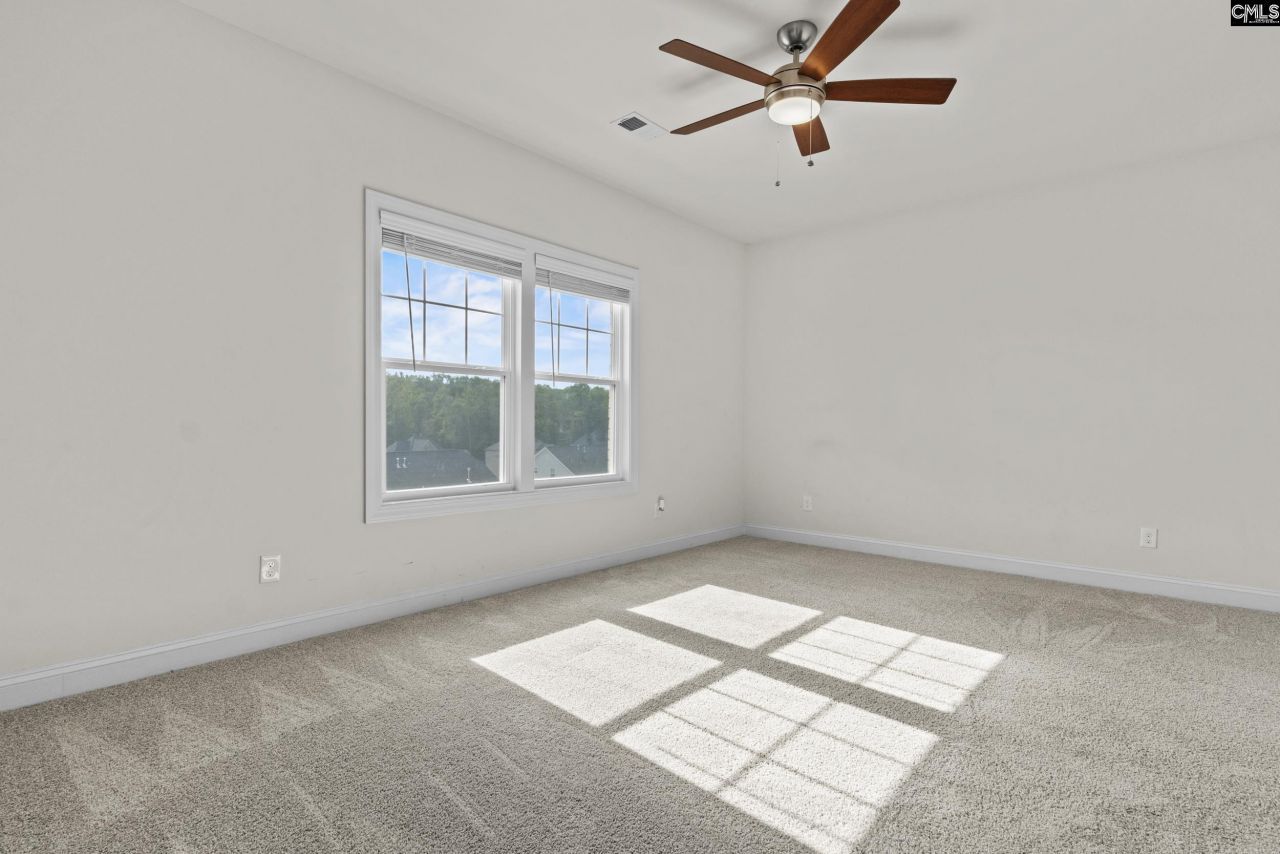 274 Red Ash Way Photo 33