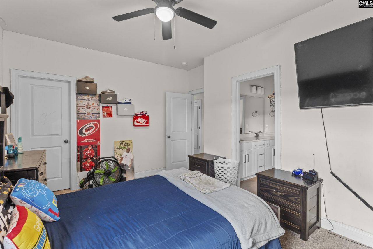 274 Red Ash Way Photo 36