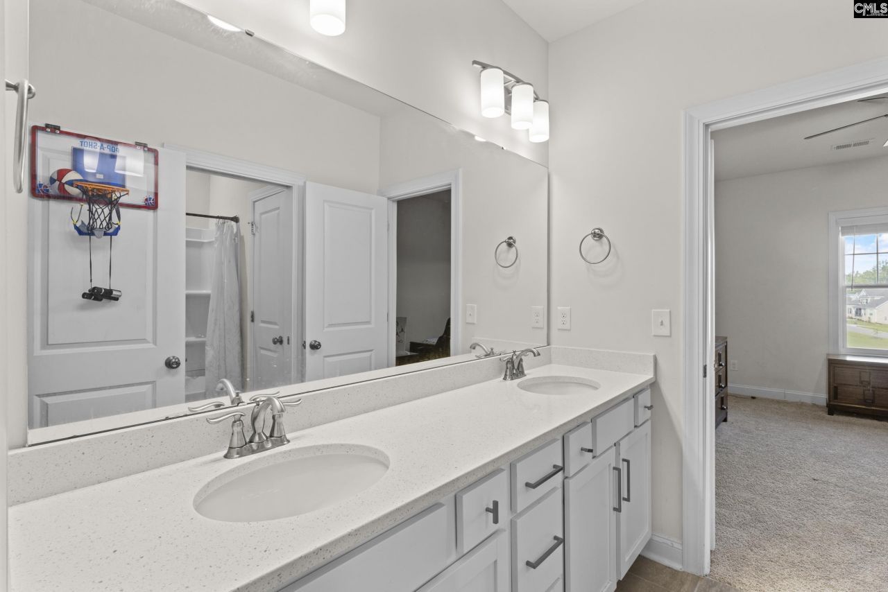 274 Red Ash Way Photo 37