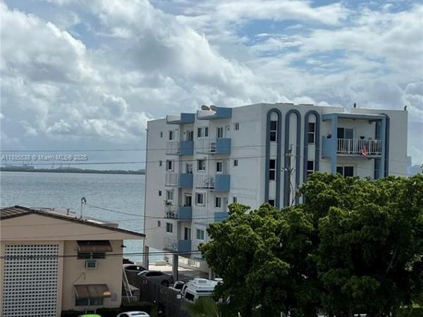 1801 S Treasure Dr, Unit 415, North Bay Village, FL 33141