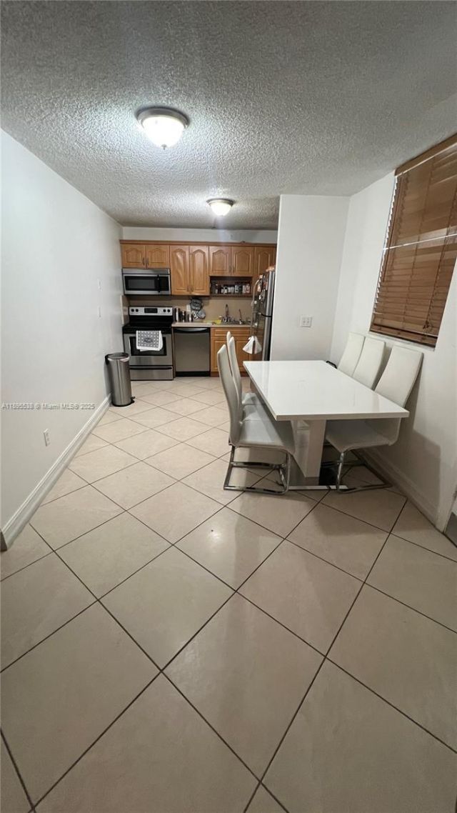 1801 S Treasure Dr, Unit 415, North Bay Village, FL 33141 Photo