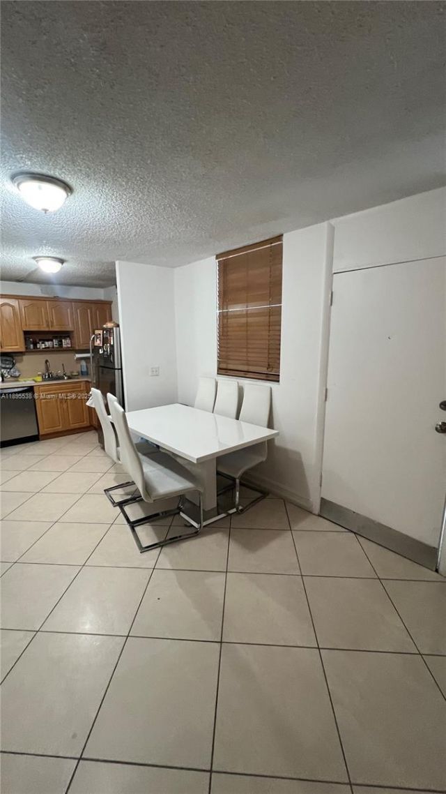 1801 S Treasure Dr, Unit 415, North Bay Village, FL 33141 Photo