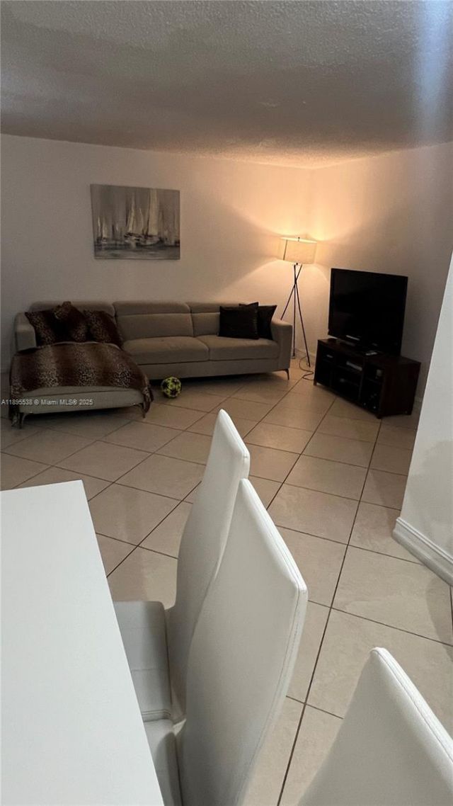 1801 S Treasure Dr, Unit 415, North Bay Village, FL 33141 Photo