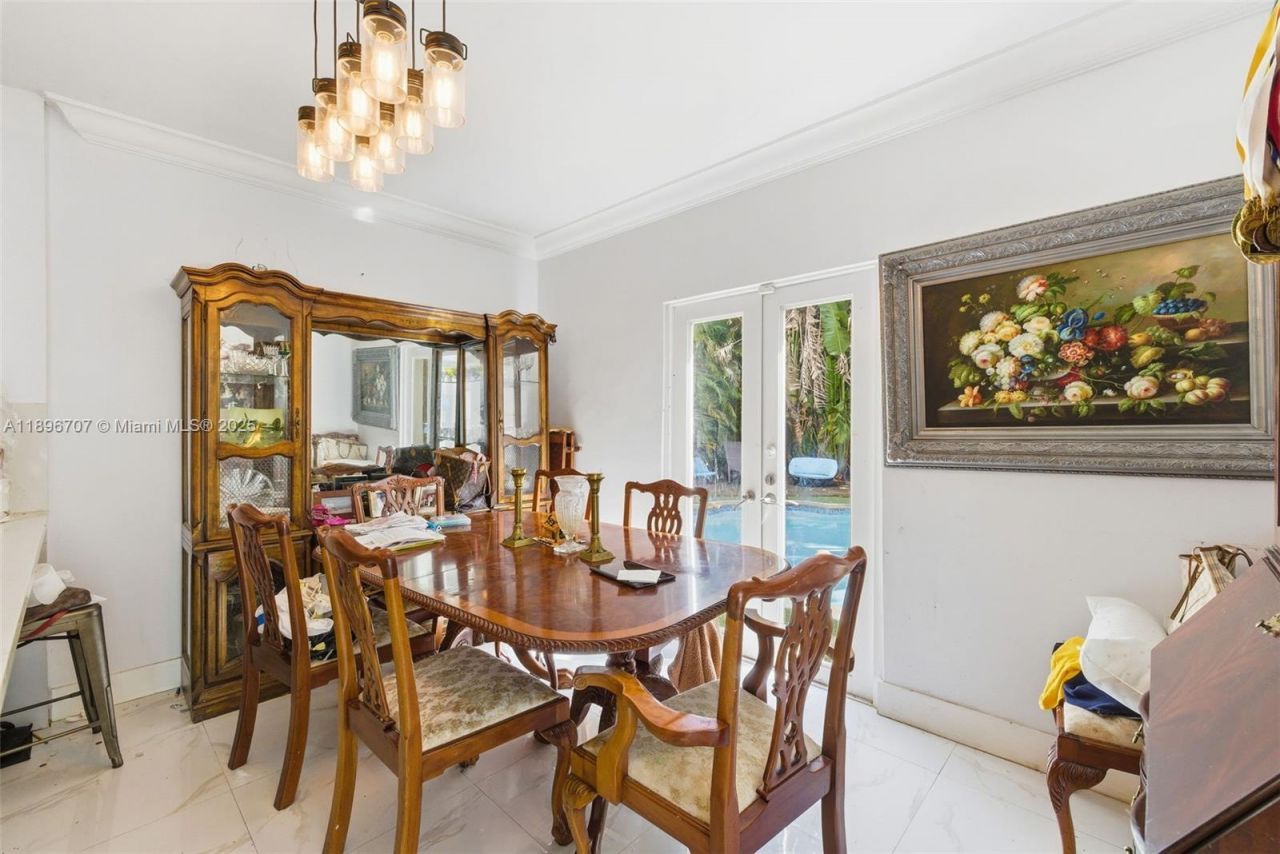 401 SW 28th Rd, Miami, FL 33129 Photo