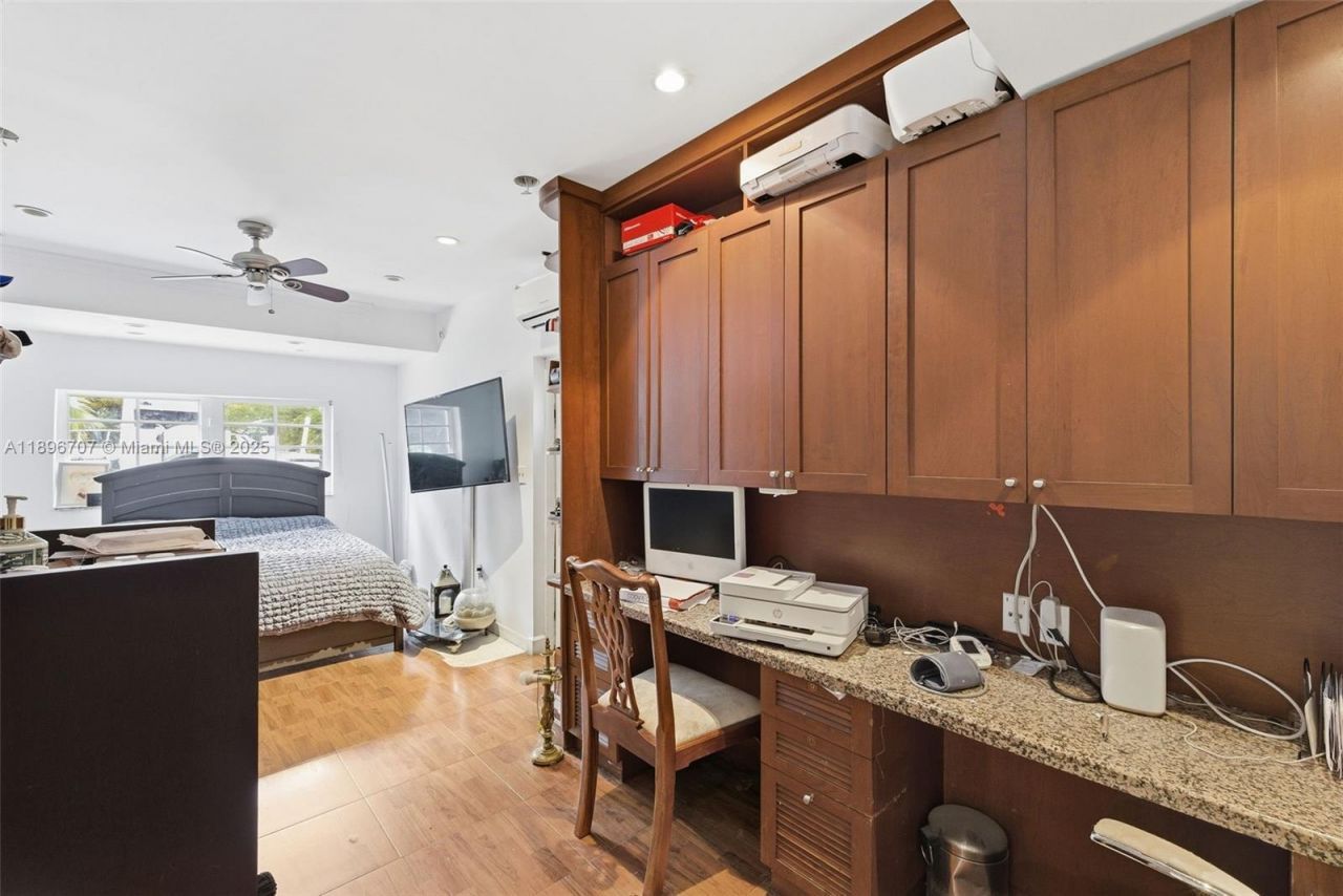 401 SW 28th Rd, Miami, FL 33129 Photo