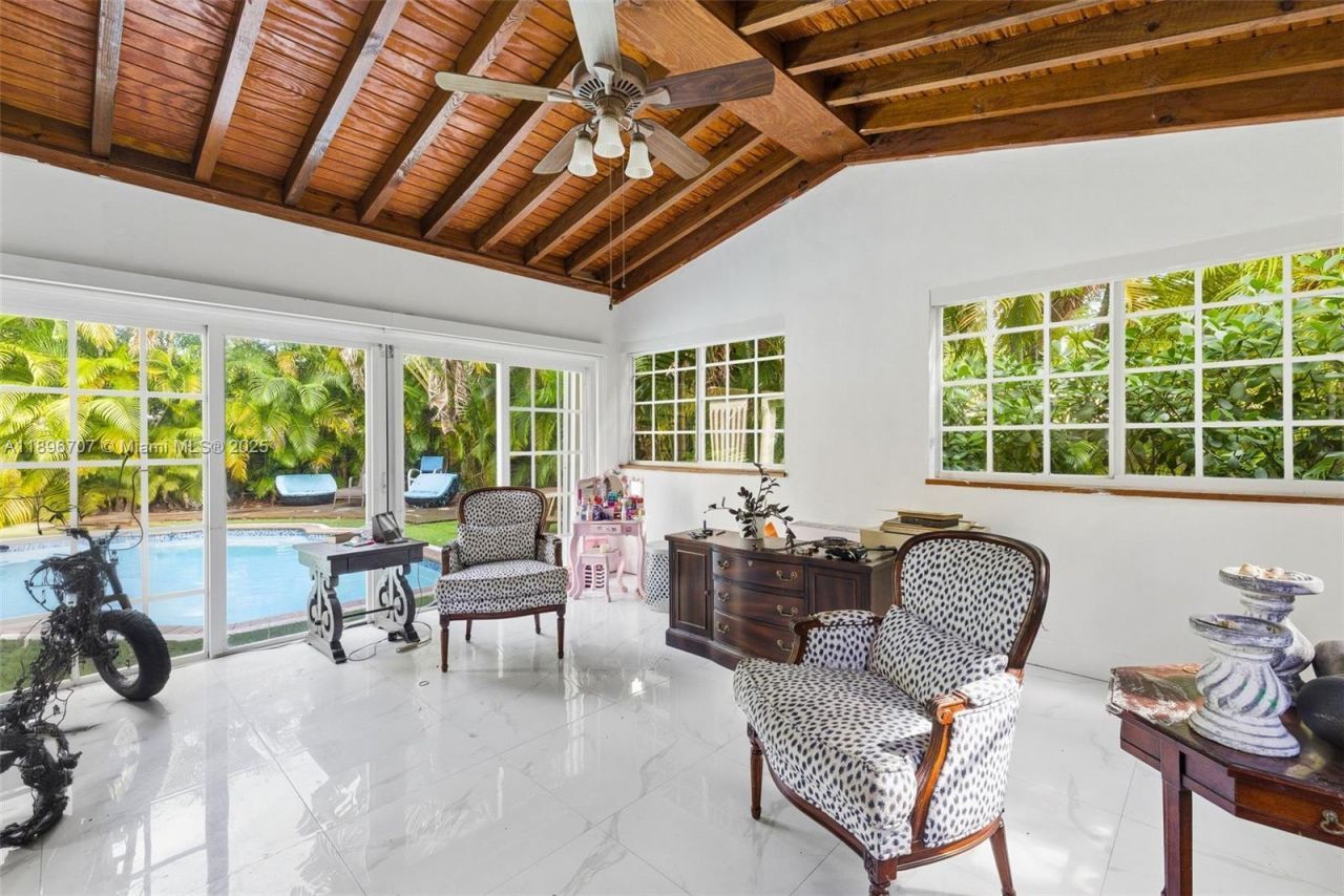 401 SW 28th Rd, Miami, FL 33129 Photo