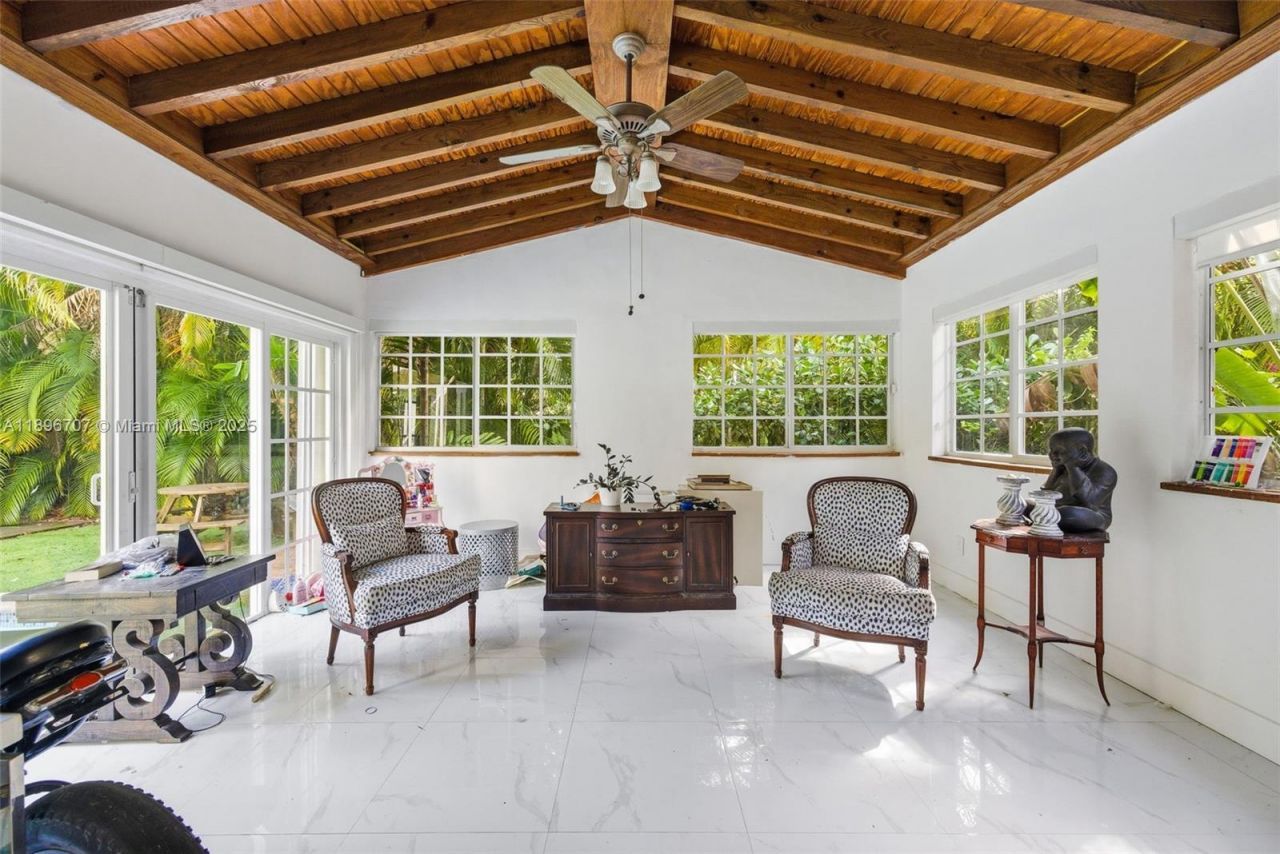 401 SW 28th Rd, Miami, FL 33129 Photo