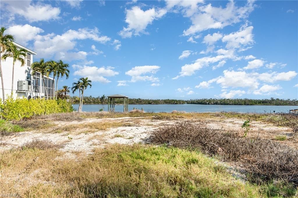 5636 Williams Dr, Fort Myers Beach, FL 33931 Photo