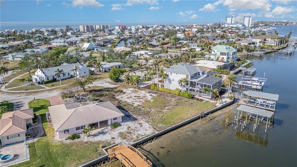 5636 Williams Dr, Fort Myers Beach, FL 33931 Photo