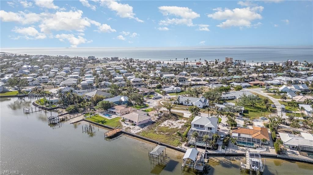 5636 Williams Dr, Fort Myers Beach, FL 33931 Photo