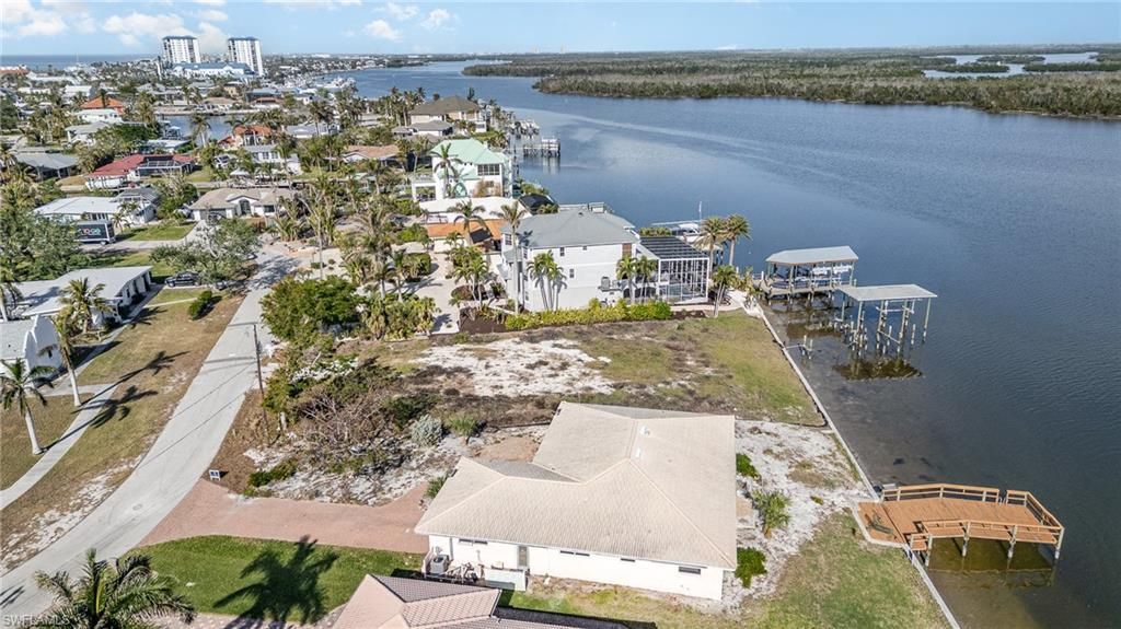 5636 Williams Dr, Fort Myers Beach, FL 33931 Photo