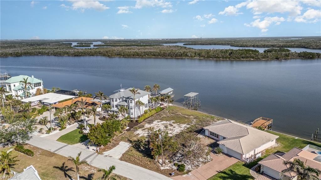 5636 Williams Dr, Fort Myers Beach, FL 33931 Photo