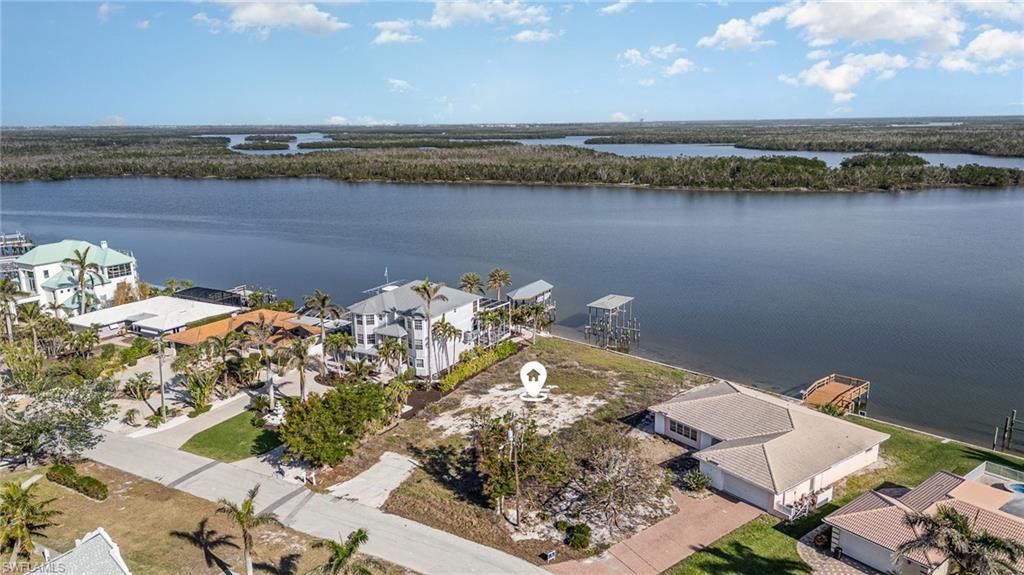 5636 Williams Dr, Fort Myers Beach, FL 33931 Photo