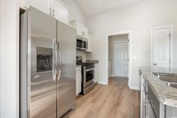 1008 Woodside Dr. photo 4