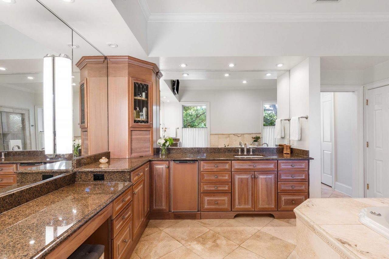 1429 Burningtree Road Photo 43