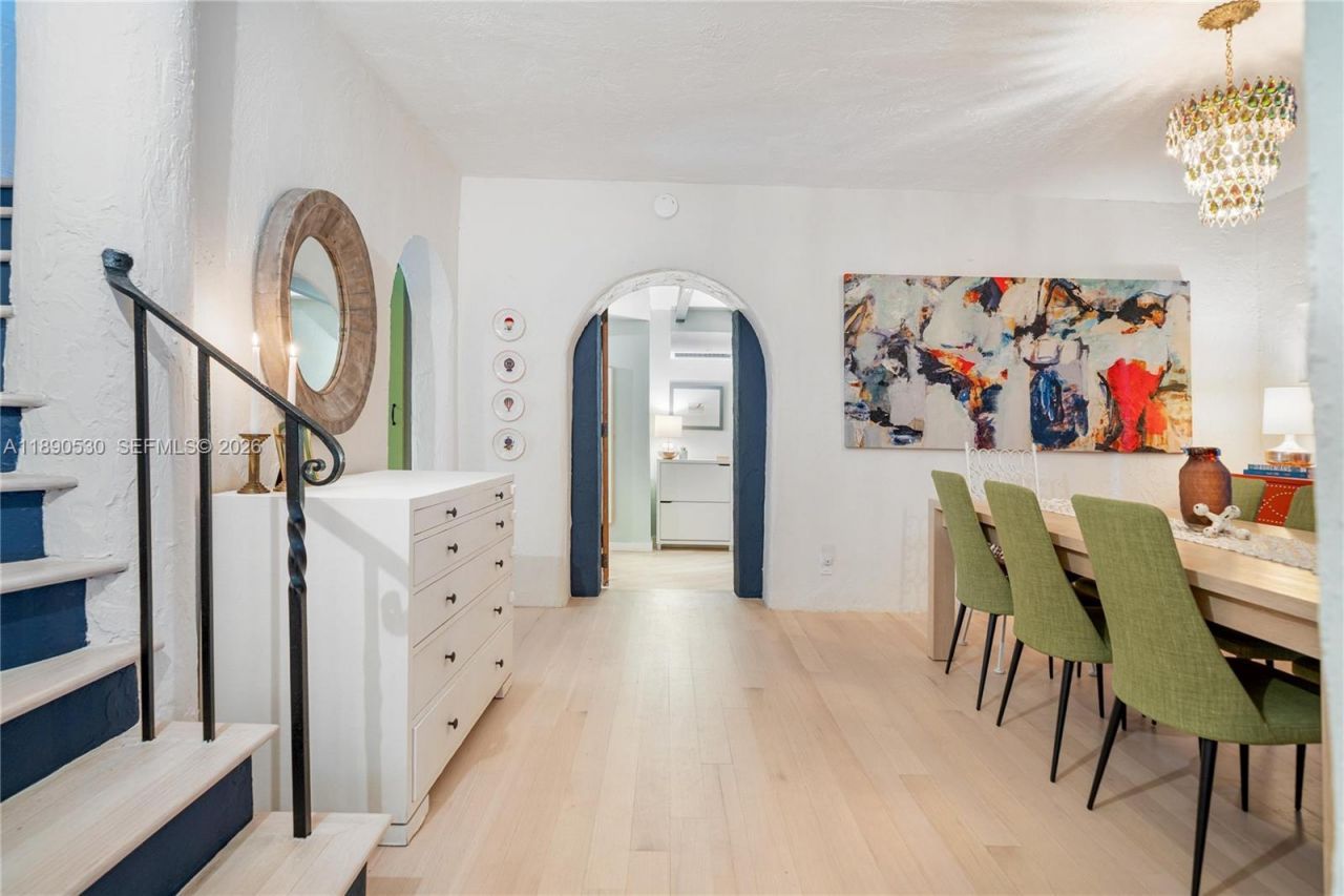 3650 N Bay Homes Dr, Miami, FL 33133 Photo