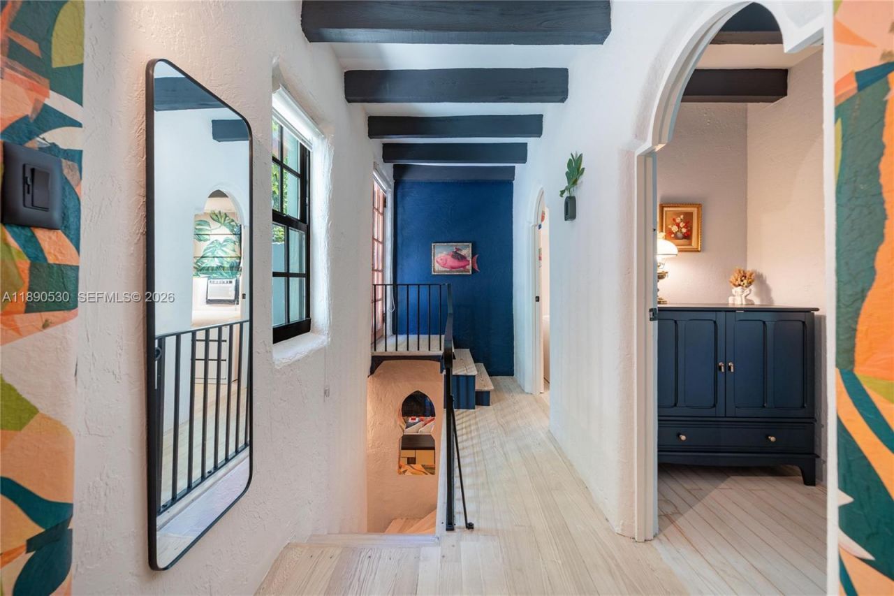 3650 N Bay Homes Dr, Miami, FL 33133 Photo