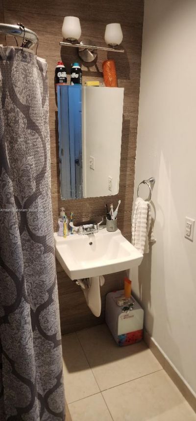 165 W 60th St, Hialeah, FL 33012 Photo