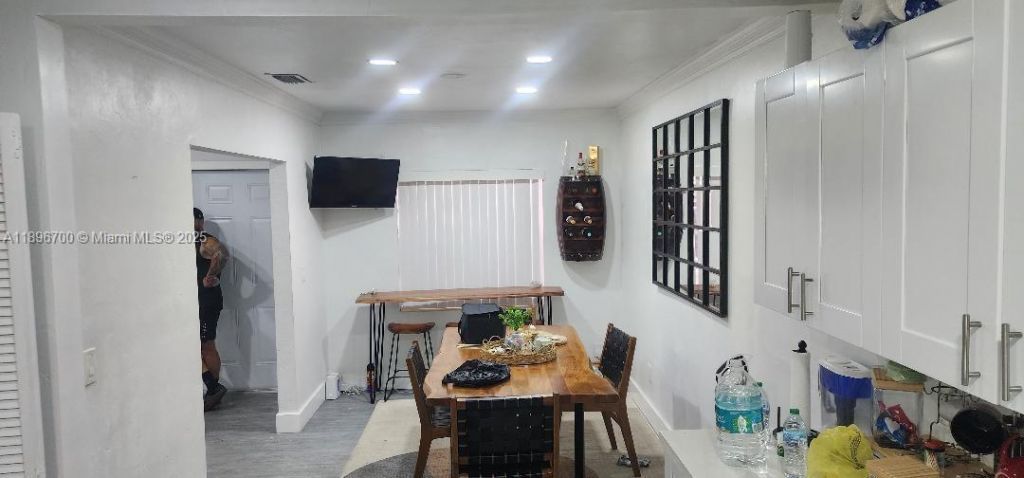 165 W 60th St, Hialeah, FL 33012 Photo